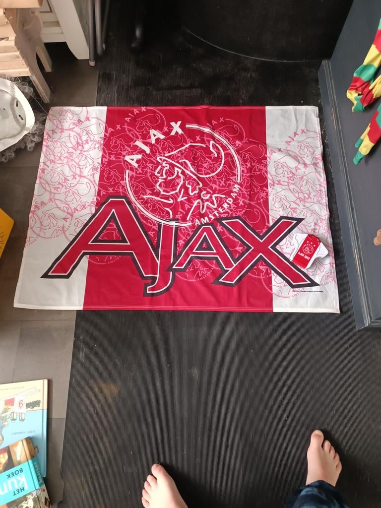 Ajax vlag en Ajax Quiz, Ophalen