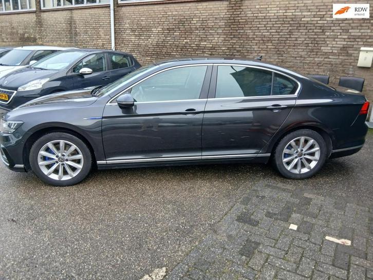 Volkswagen Passat 1.4 TSI PHEV GTE Business HYBRID ELEKTRO B, Auto's, Volkswagen, Bedrijf, Te koop, Passat, 360° camera, ABS, Achteruitrijcamera