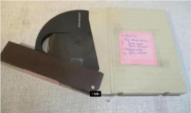 Oude Originele 8mm Filmrol met 2 Oude Amerikaanse Filmen, Audio, Tv en Foto, Filmrollen, 8mm film, Ophalen of Verzenden