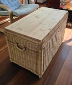 Rotan opbergkist met houten deksel, Ophalen