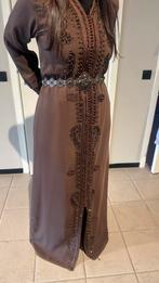 Jurken, Kleding | Dames, Gelegenheidskleding, Ophalen of Verzenden, Zo goed als nieuw, Bruin, Overige typen