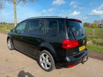 Volkswagen Touran 1.6 TDI Highline BlueMotion 7Persoons/Auto, Auto's, Euro 5, Stof, Gebruikt, Zwart