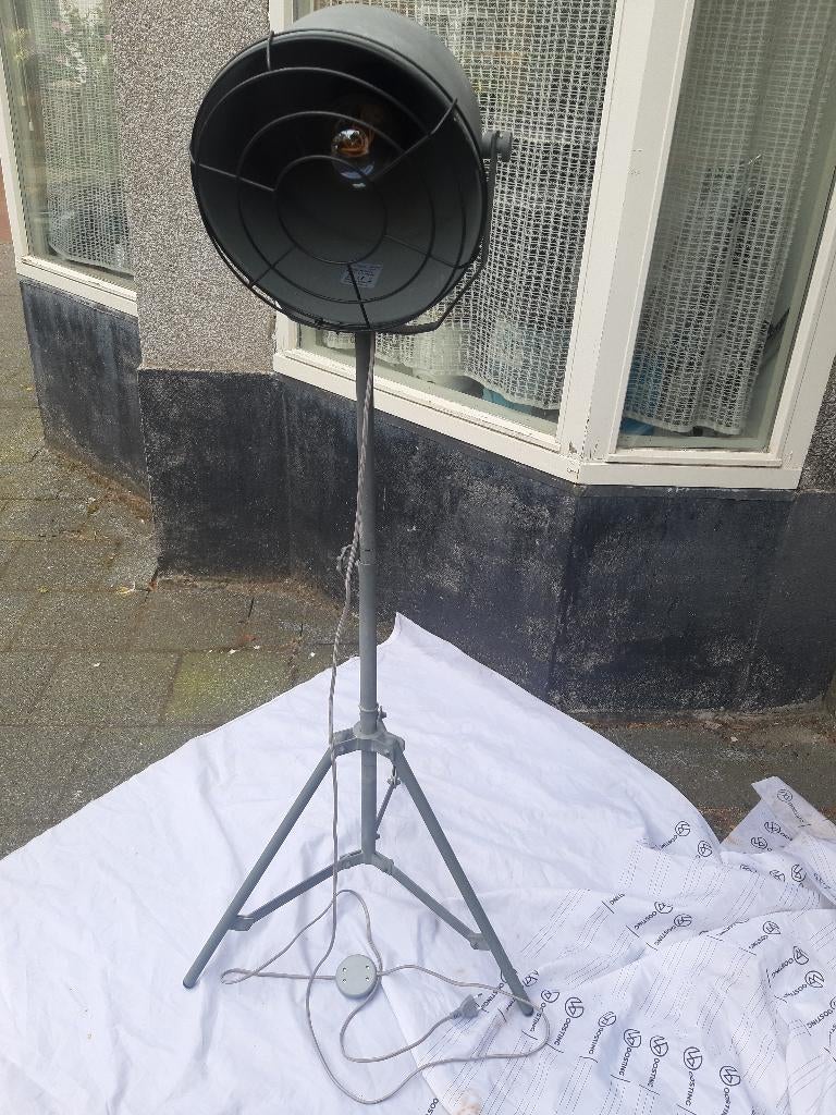 Vloerlamp Freelight Vicenza S2450G beton 140 cm hoog,, Huis en Inrichting, Lampen | Vloerlampen, Ophalen, Vloerlamp Freelight Vicenza S2450G beton 140 cm