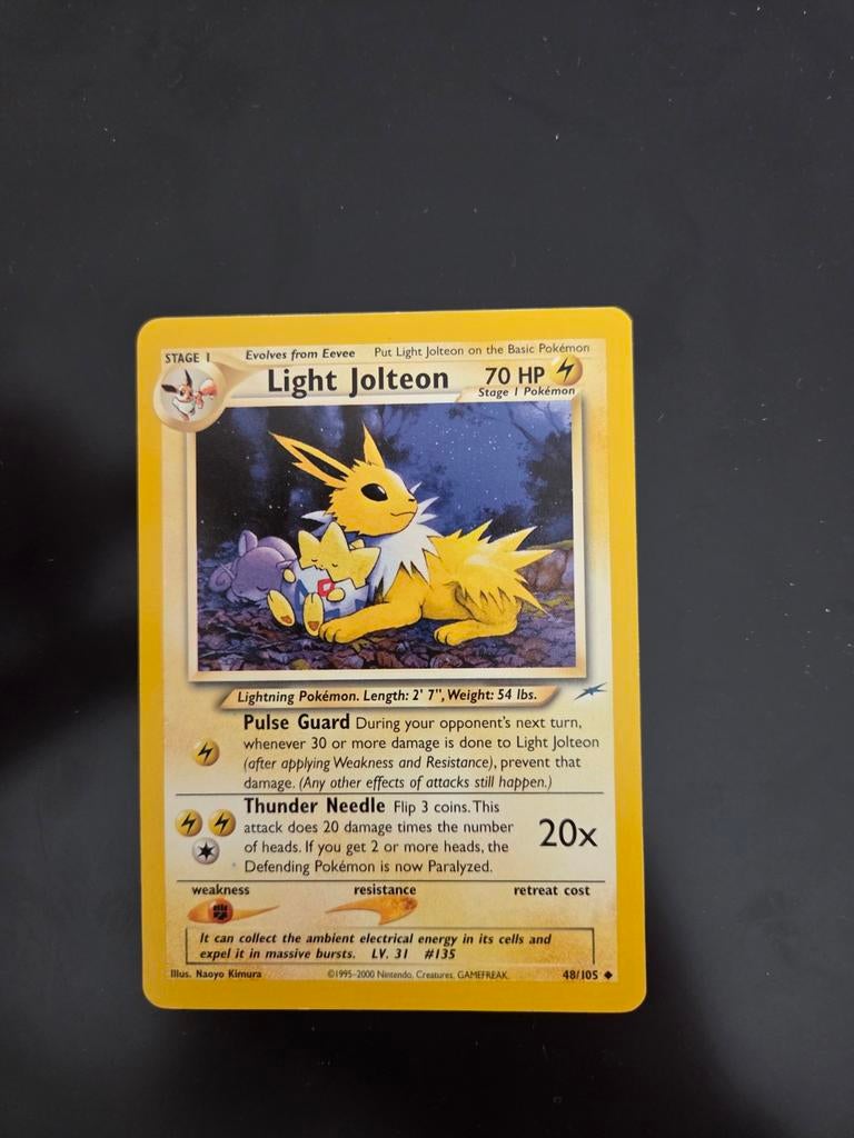 Pokémon Kaart: Light Jolteon (Neo Destiny 48/105), Hobby en Vrije tijd, Verzamelkaartspellen | Pokémon, Ophalen of Verzenden, Gebruikt