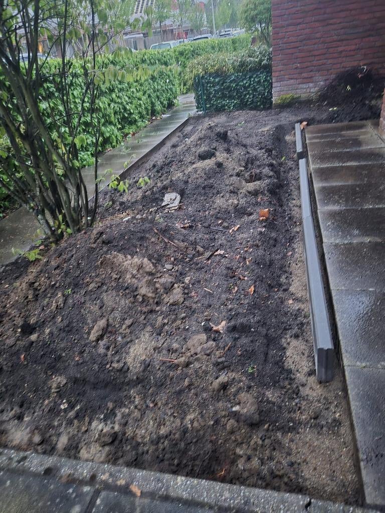 Gratis tuinaarde, Ophalen