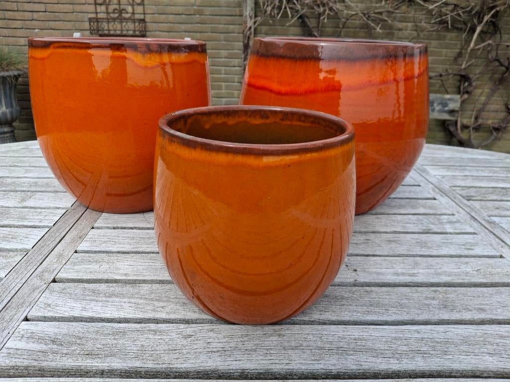 Grote retro oranje bloempotten - keramiek, Tuin en Terras, Bloempotten, 25 tot 40 cm, Gebruikt, Rond, Binnen