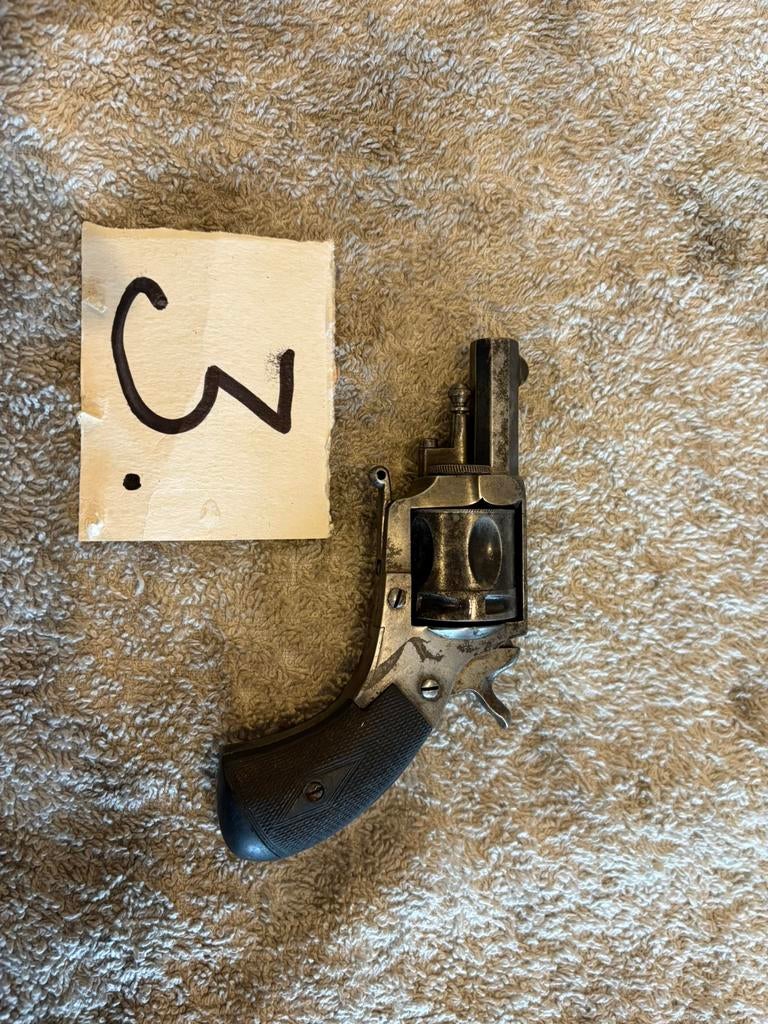 Bulldog revolver c320 5s, Ophalen