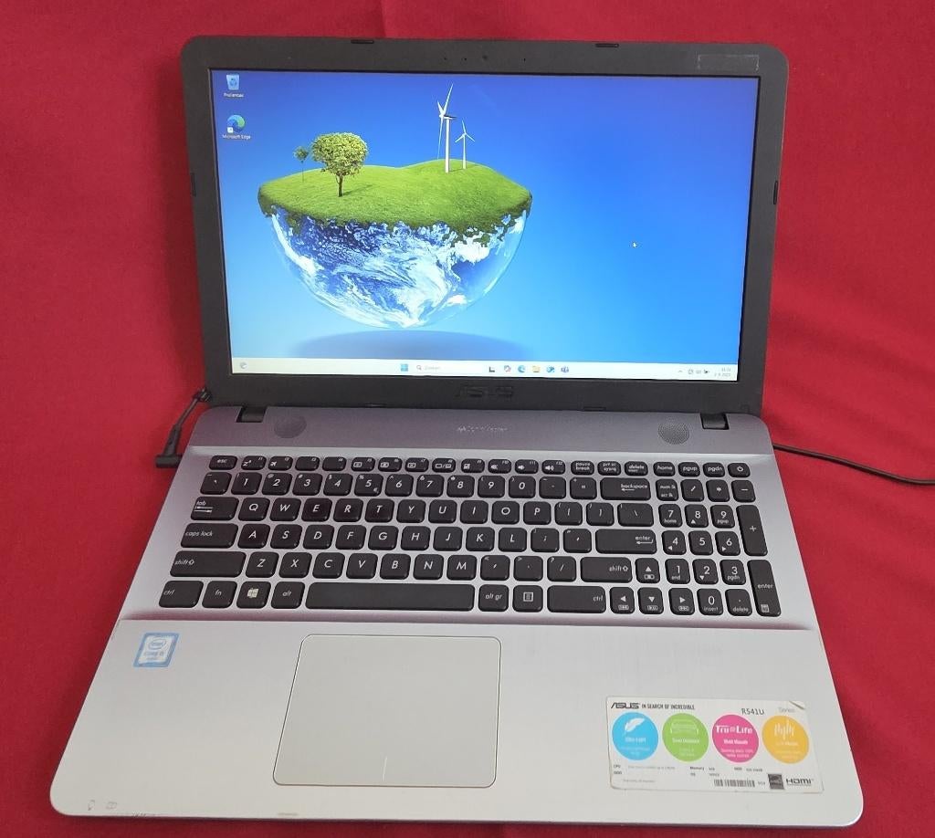 Nette Asus Laptop 15 Inch SSD’s Wind 11 Lader, Gebruikt, 2 tot 3 Ghz, 15 inch, Ophalen of Verzenden
