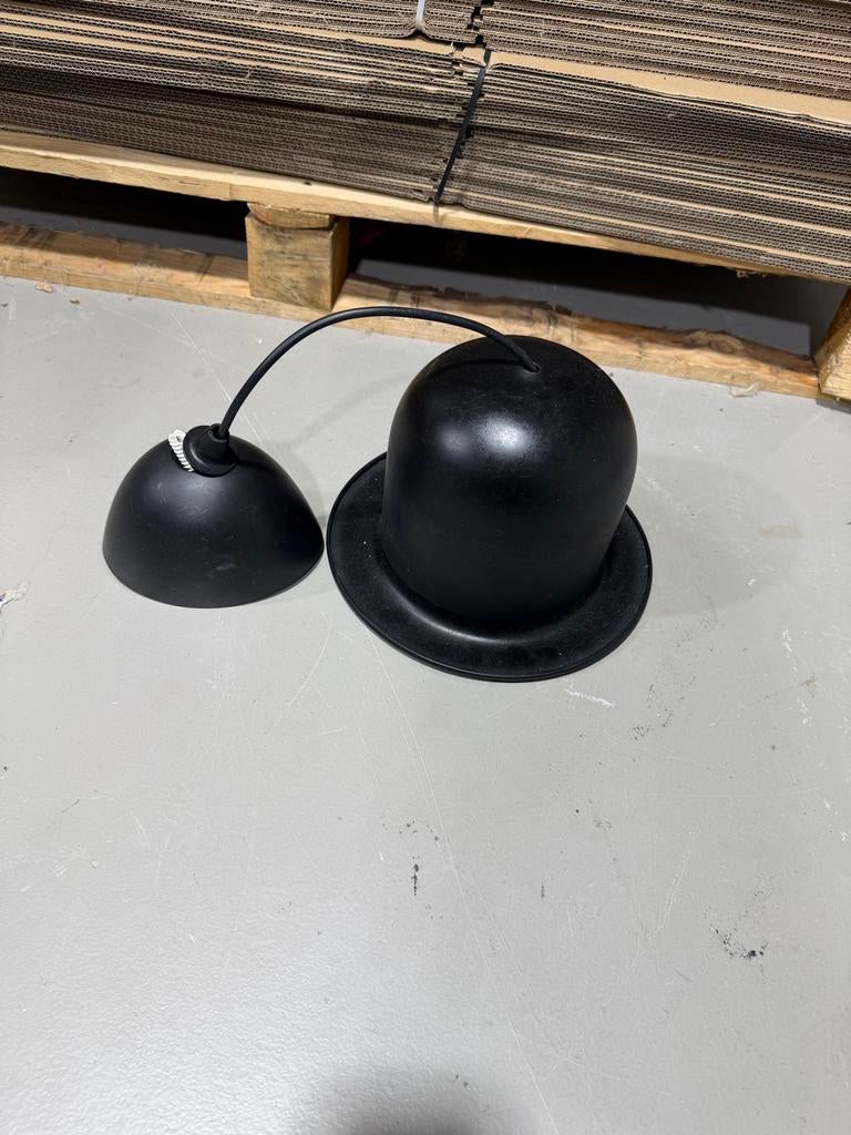 IKEA Hemma hanglamp zwart met gouden binnenkant, Ophalen of Verzenden, Gebruikt, Metaal, Minder dan 50 cm