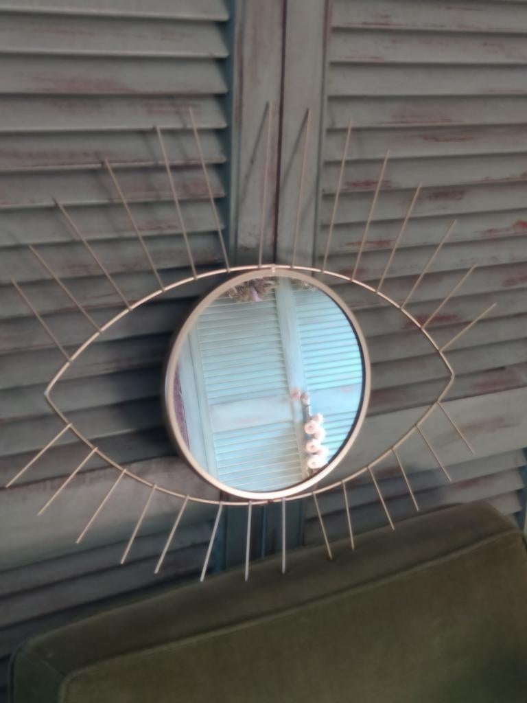 Wandspiegel goud metaal oog, Huis en Inrichting, Woonaccessoires | Spiegels, Ophalen of Verzenden, Rond, Minder dan 50 cm, Minder dan 100 cm