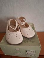 Antieke baby schoentjes maat 18 incl origineel doosje., Speek's Hippetrips, Meisje, Ophalen of Verzenden, Gebruikt