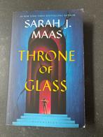 Throne of Glass - Sarah J. Maas (Pocketeditie), Boeken, Ophalen of Verzenden, Zo goed als nieuw