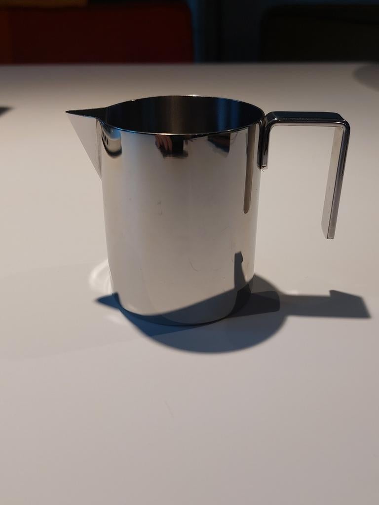 Alessi Melkkan 15,5 cl RVS glans Rossi, Overige materialen, Overige typen, Nieuw, Ophalen of Verzenden
