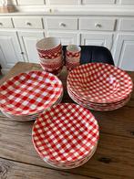 At Home with Marieke servies vintage, Huis en Inrichting, Keuken | Servies, Ophalen, Zo goed als nieuw, Bord(en), Overige stijlen