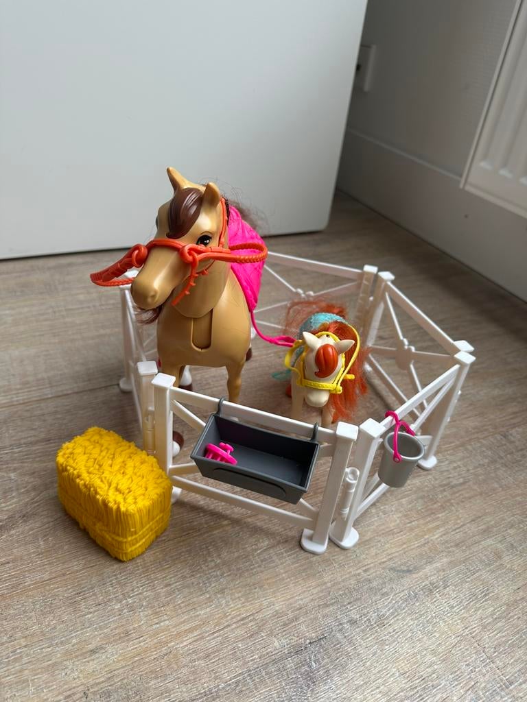 Barbie paarden set, Ophalen of Verzenden, Zo goed als nieuw, Poppenhuis