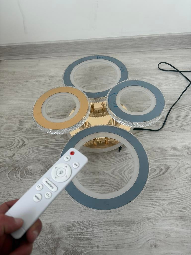 Modern strak plafondlamp goud kleur 3 standen dimbaar lamp, Ophalen of Verzenden, Nieuw, Overige materialen, Eric kuster