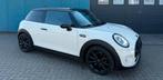 Mini 1.5 Cooper 2014 Wit, Auto's, Voorwielaandrijving, 136 pk, 4 stoelen, Origineel Nederlands