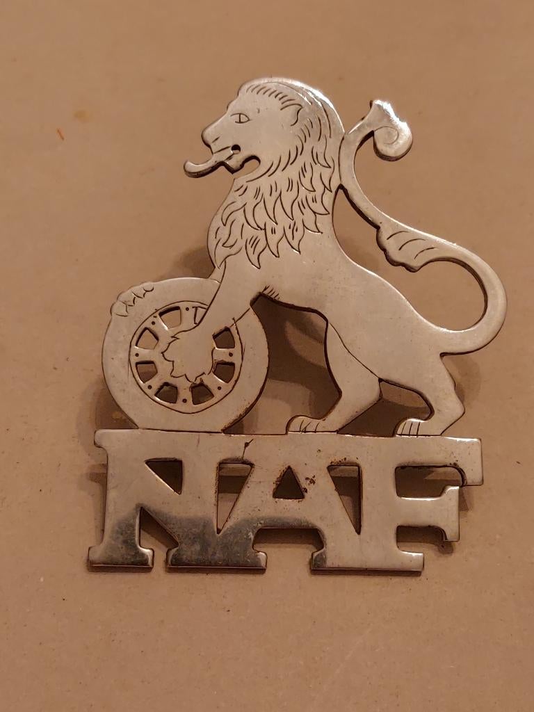 Fraai NAF embleem Noorse automobilisten bond ( ANWB ), Verzamelen, Ophalen of Verzenden, Auto's