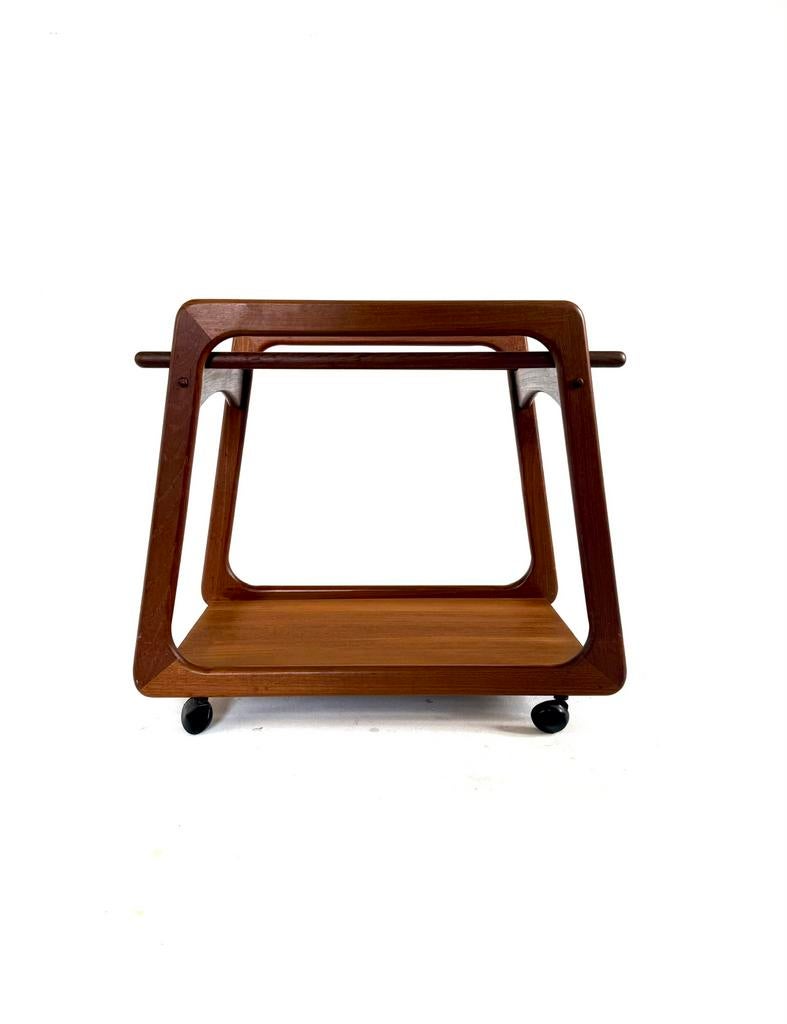 Vintage teakhouten trolley, Sika Møbler ‘70, Minder dan 50 cm, 50 tot 100 cm, Ophalen of Verzenden, Zo goed als nieuw