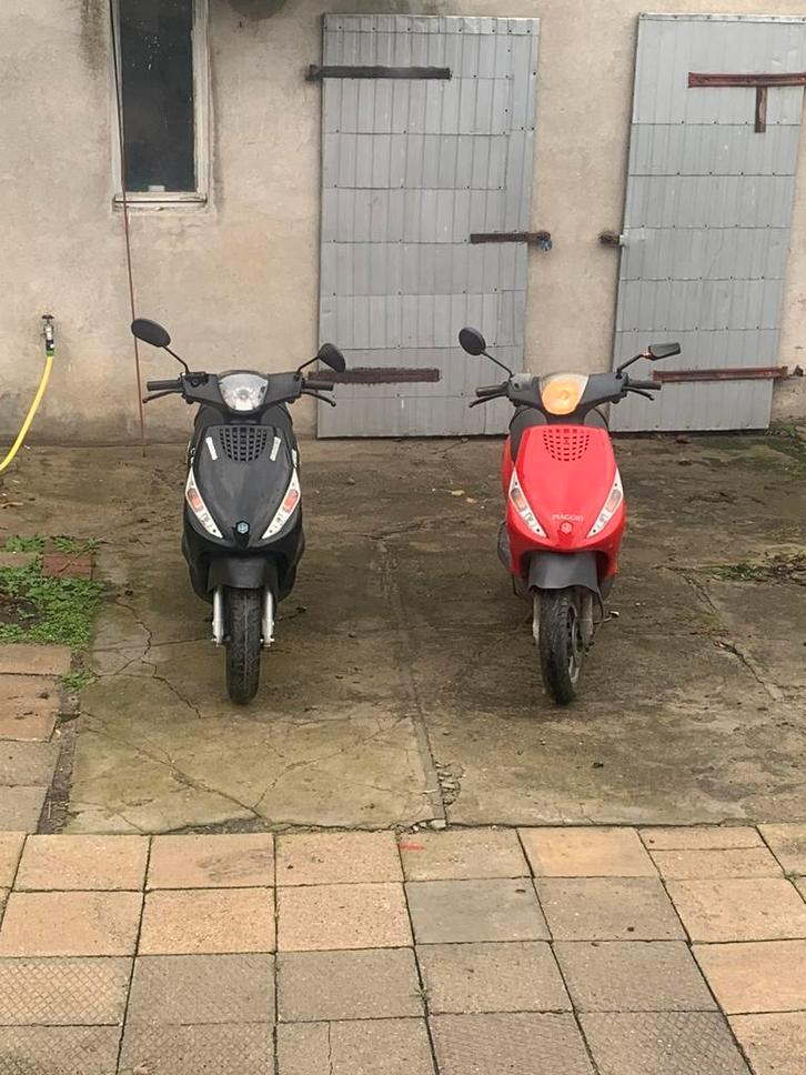 2x Piaggio zip 2t 50cc, Fietsen en Brommers, Snorfietsen en Snorscooters, Zo goed als nieuw, Piaggio, Tweetakt, Ophalen of Verzenden