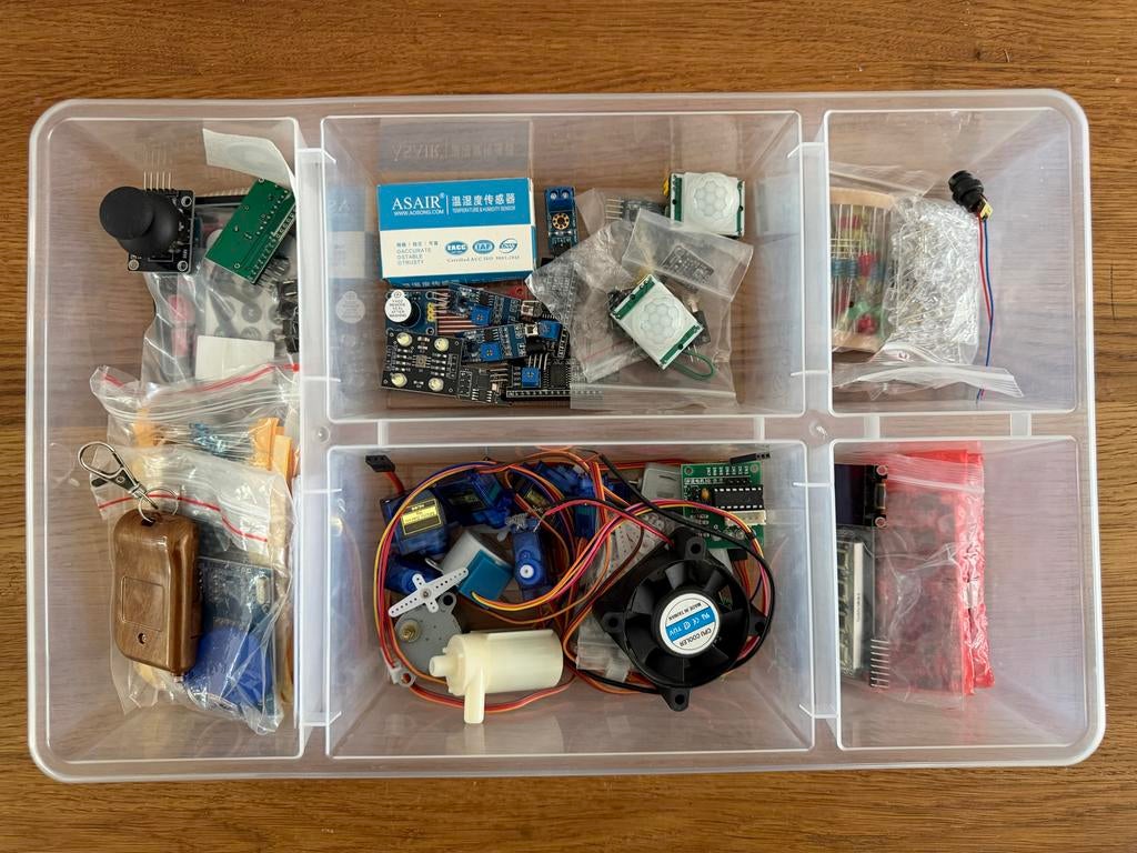 Grote set elektronica: Raspberry Pi 4, Arduino en sensoren, Ophalen, Zo goed als nieuw