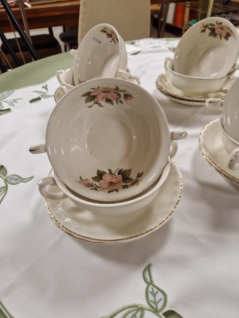 10 Vintage Soepkommen van Grindley England met Schotels, Ophalen, The Rebels, Therebels1973@gmail.com, Damlaan 73a