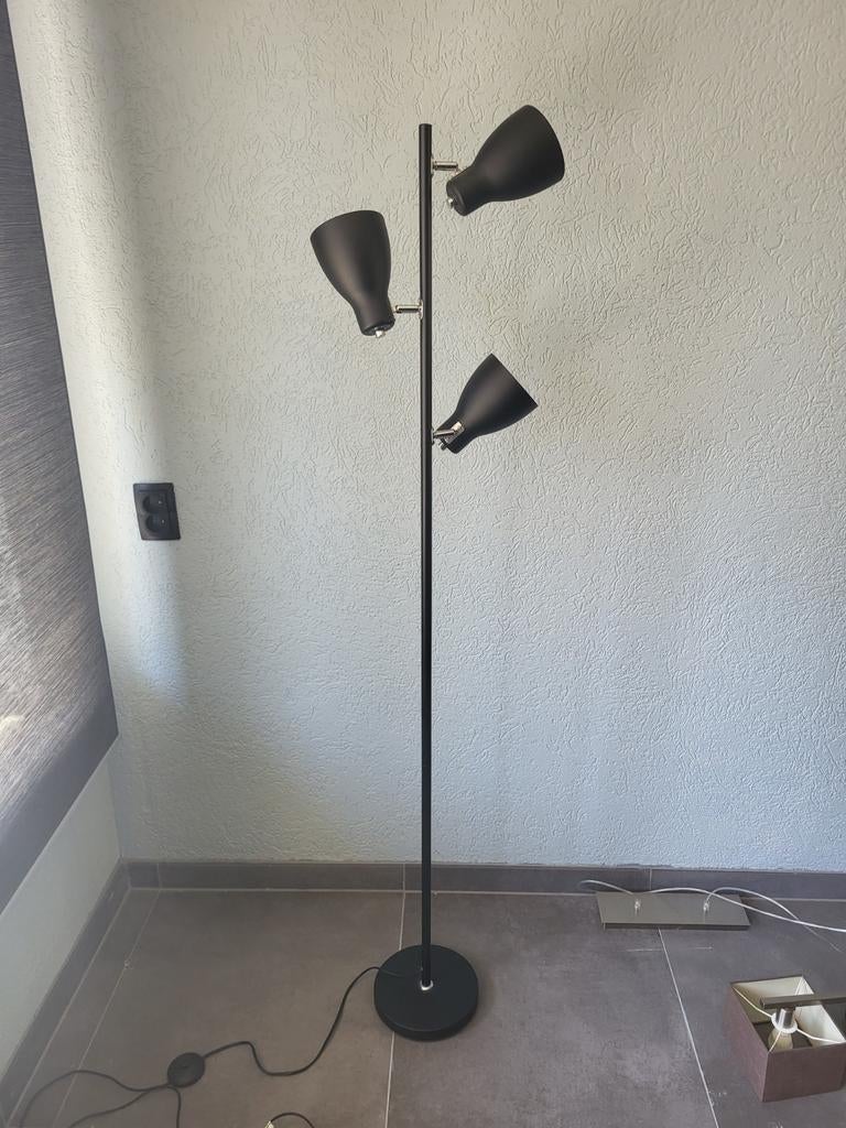 Zwarte Staande Lamp met 3 Verstelbare Spots, Modern, Industrieel, Ophalen of Verzenden, Zo goed als nieuw, Metaal