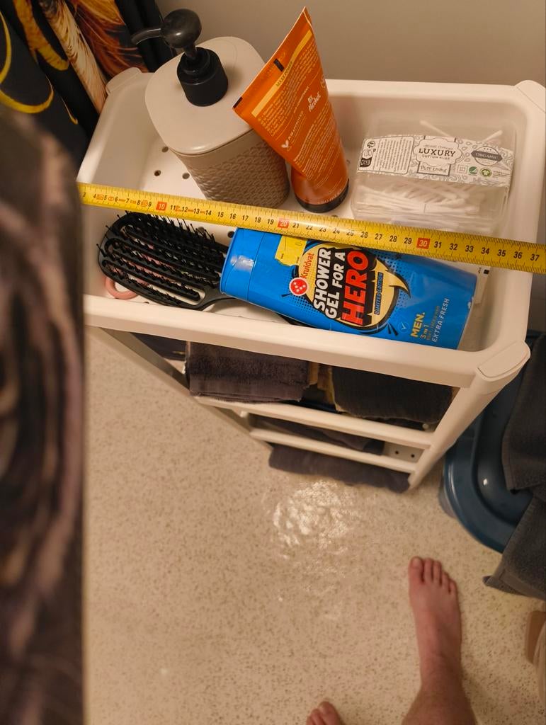 Handig wit kunststof badkamerrekje met 3 niveaus, Ophalen, Zo goed als nieuw