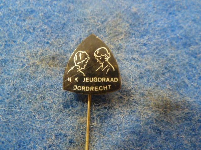 Speldje RK Jeugdraad Dordrecht, Ophalen of Verzenden, Zo goed als nieuw, Overige onderwerpen