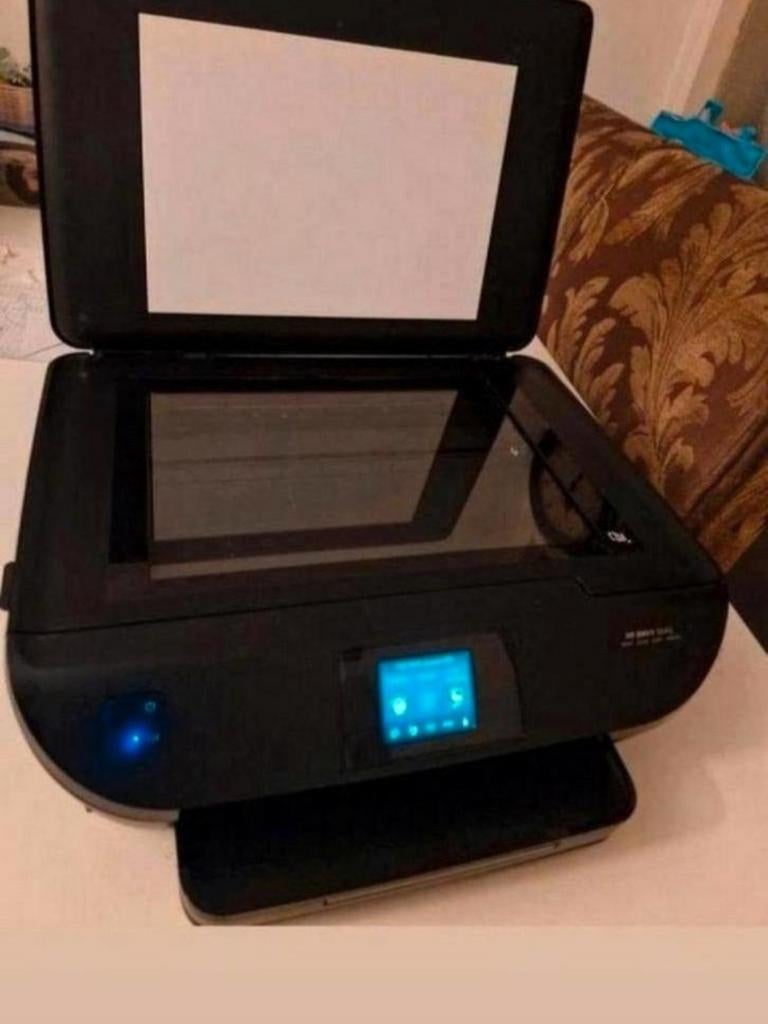 Te koop, Hp merk printer en scanner ENVY 5640., Computers en Software, Printers, Ophalen