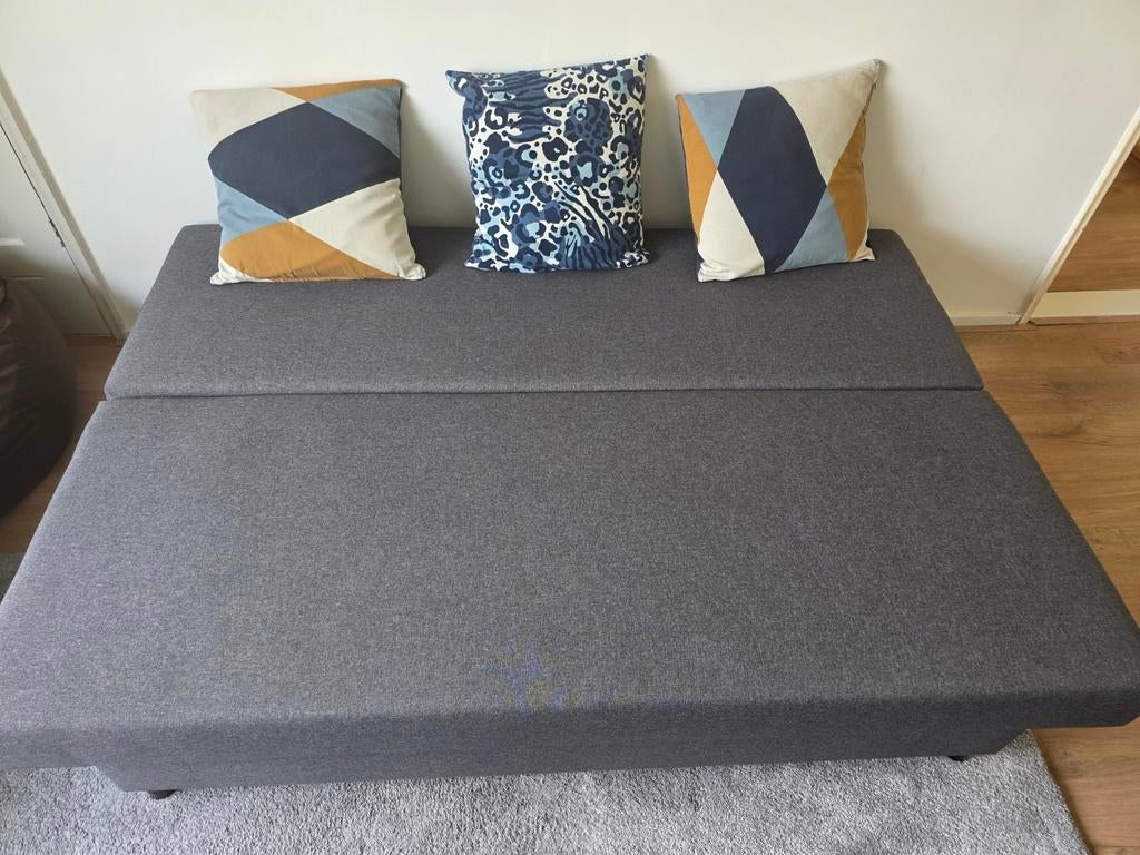Ikea slaapbank met opbergruimte en 3 kussens, Ophalen