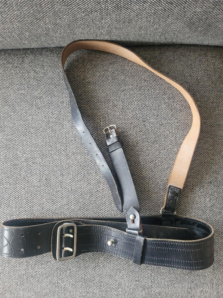 Draagriemstel Koninklijke Marechaussee, Ophalen of Verzenden, Marechaussee, Nederland, Kleding of Schoenen