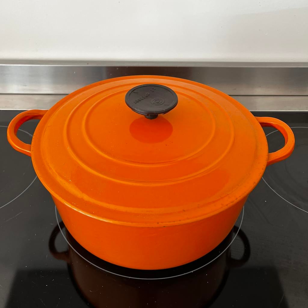 Le Creuset braadpan 24 cm - Gietijzer - Zeer goede staat, Ophalen of Verzenden, Zo goed als nieuw, Koekenpan of Braadpan, Gietijzer