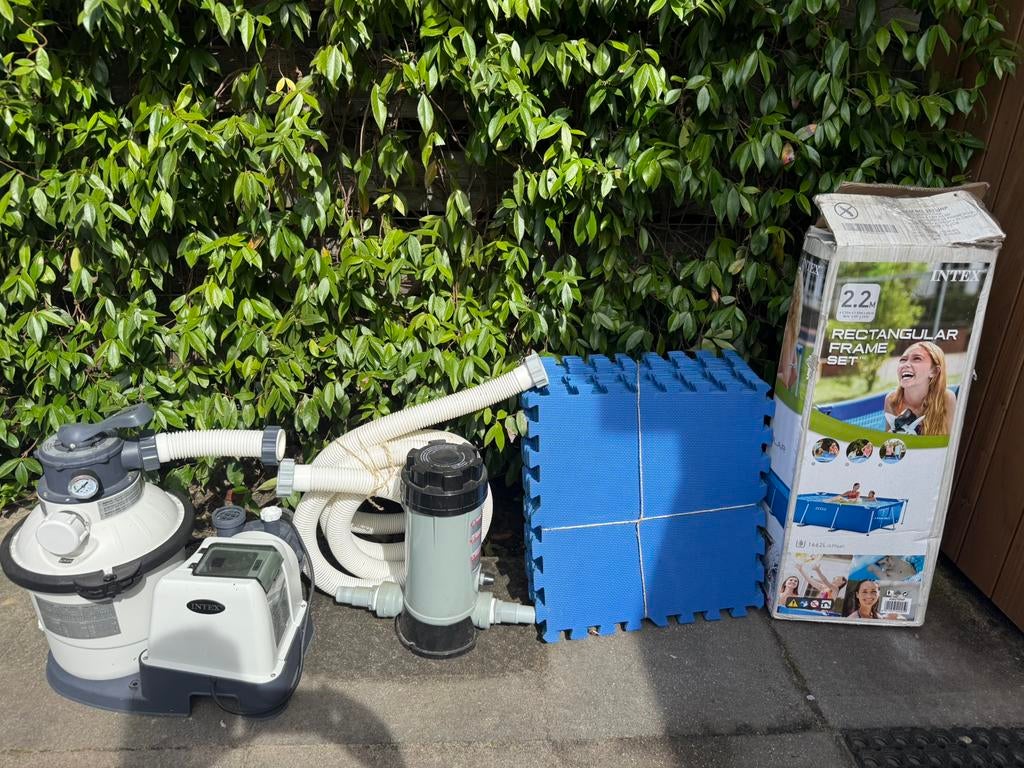 Intex zwembad incl. volautomatisch chloor- filterpompsysteem, Tuin en Terras, Ophalen, Gebruikt