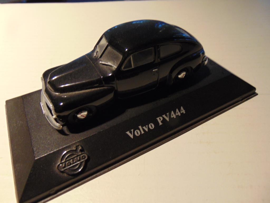 Model VOLVO PV444 - 1/43, Hobby en Vrije tijd, Modelauto's | 1:43, Ophalen of Verzenden, Zo goed als nieuw, Auto, Overige merken
