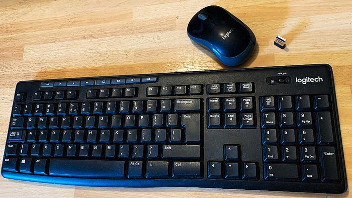 Toetsenbord + Muis "Logitech" draadloos, Computers en Software, Toetsenborden, Gebruikt, Qwerty, Draadloos, Toetsenbord en muis-set