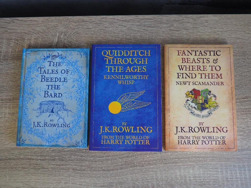 3 x Harry Potter mini novels, hardback/paperback, English, Boeken, Ophalen of Verzenden, Zo goed als nieuw