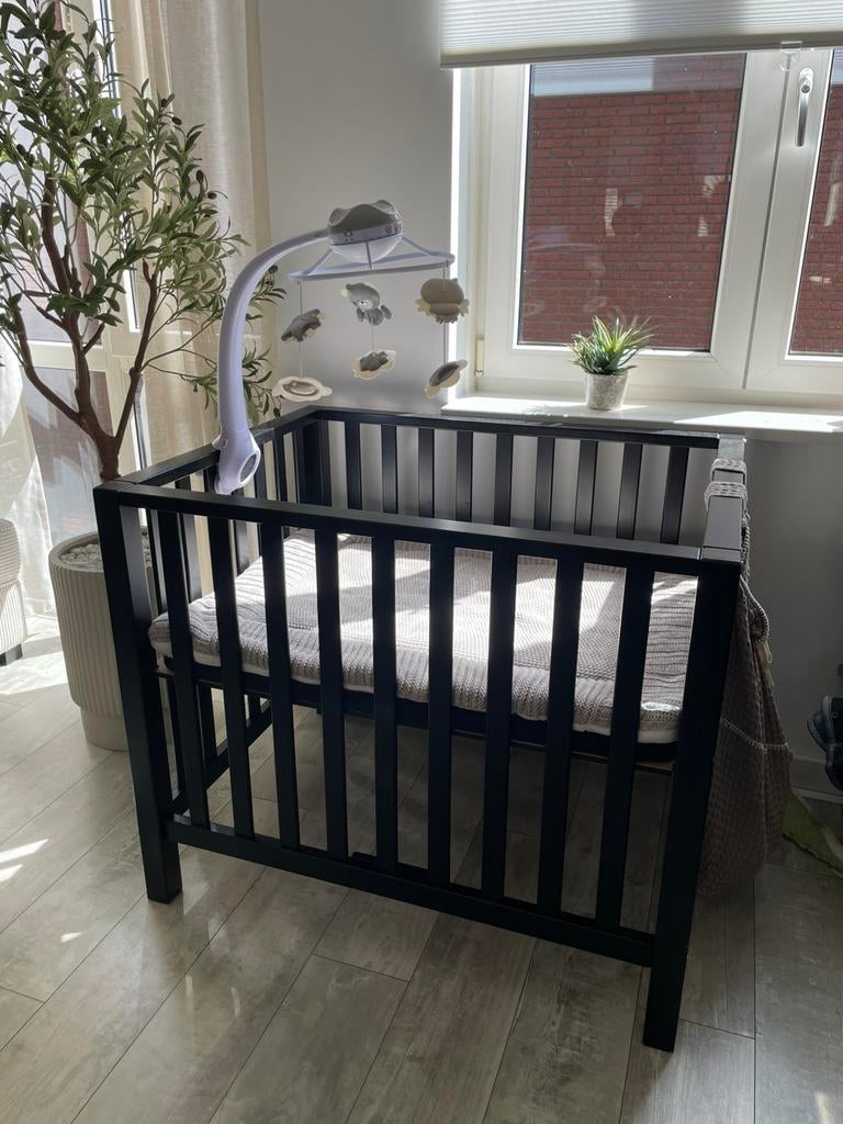 Baby box zwart, Ophalen, Zo goed als nieuw, Rechthoekig, In hoogte verstelbaar