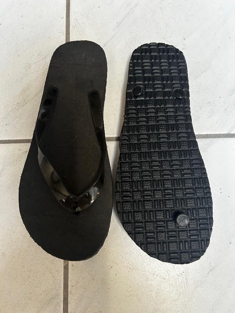 partij van 25 flip flop slippers nieuw, Slippers, Zwart, Nieuw, Ophalen of Verzenden