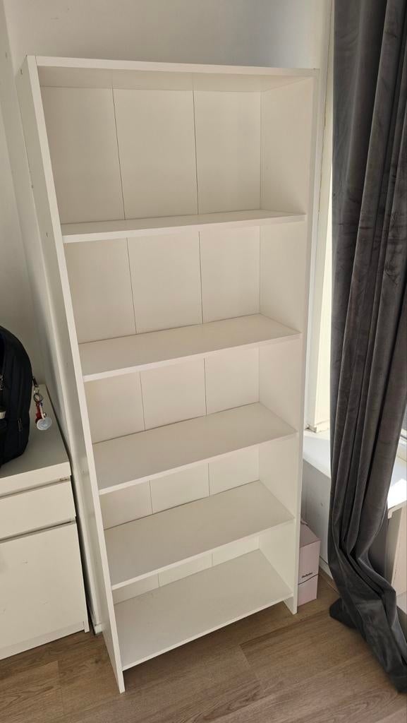 Jysk Boekenkast/Stellingkast - 8 maanden oud, Met plank(en), Zo goed als nieuw, 150 tot 200 cm, 25 tot 50 cm