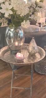 Set van 2 oosterse bijzettafeltjes, Ophalen