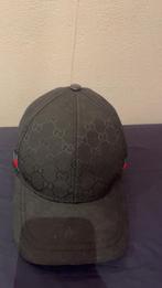 Gucci pet, Ophalen of Verzenden, Zo goed als nieuw, 57 cm (M, 7⅛ inch) of minder, Pet