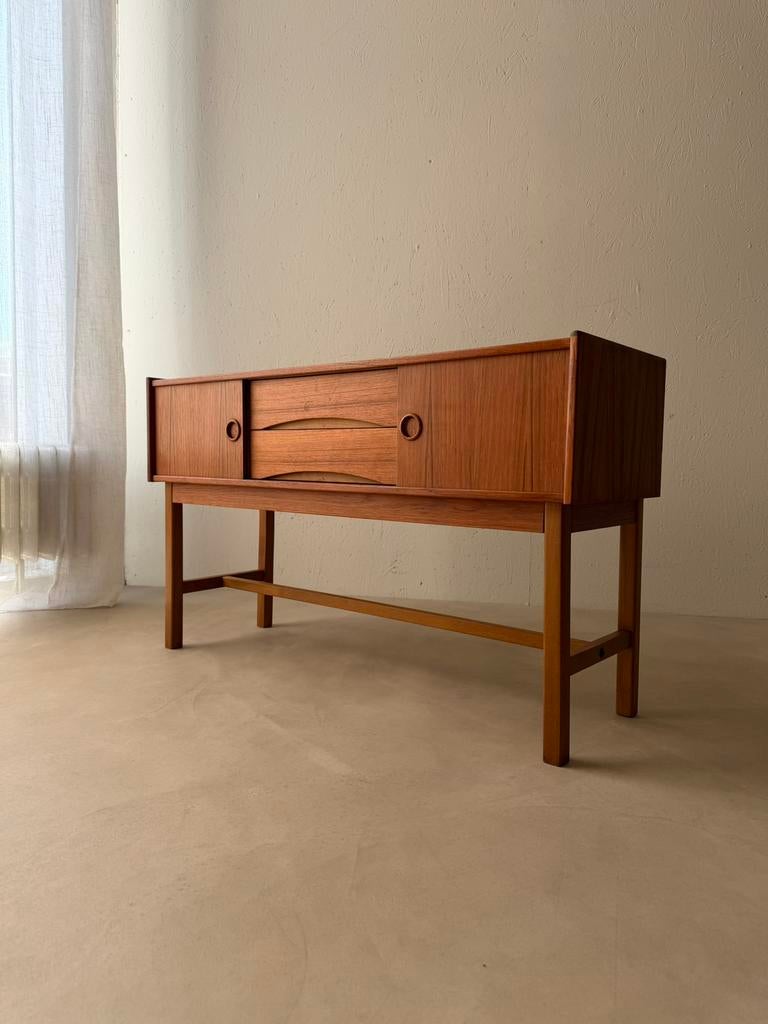 Scandinavisch teak sideboard jaren 60 Deens design dressoir, Ophalen of Verzenden, Gebruikt, Overige houtsoorten, Mid century