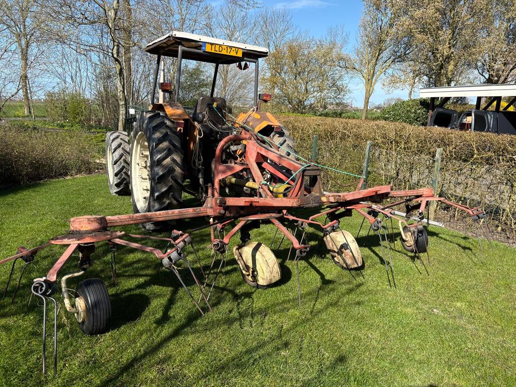 Hooischudder goedwerkend, inclusief extra tanden, Ophalen, Veehouderij, Weidebouw