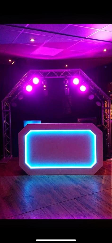 Dj booth met led verlichting, Muziek en Instrumenten, Ophalen of Verzenden, Gebruikt, Dj-set, Overige merken