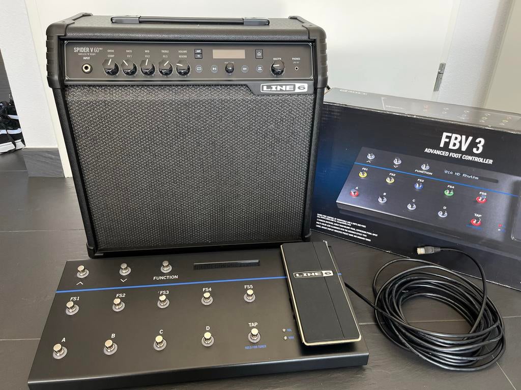 Line 6 Spider V 60 MKII + FBV 3, Muziek en Instrumenten, Versterkers | Bas en Gitaar, Ophalen, Zo goed als nieuw, Gitaar, 50 tot 100 watt