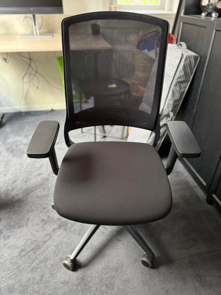 Techo Prime Ahrend Bureaustoel - Zo goed als nieuw, Huis en Inrichting, Ophalen, Zwart, Zo goed als nieuw, Bureaustoel