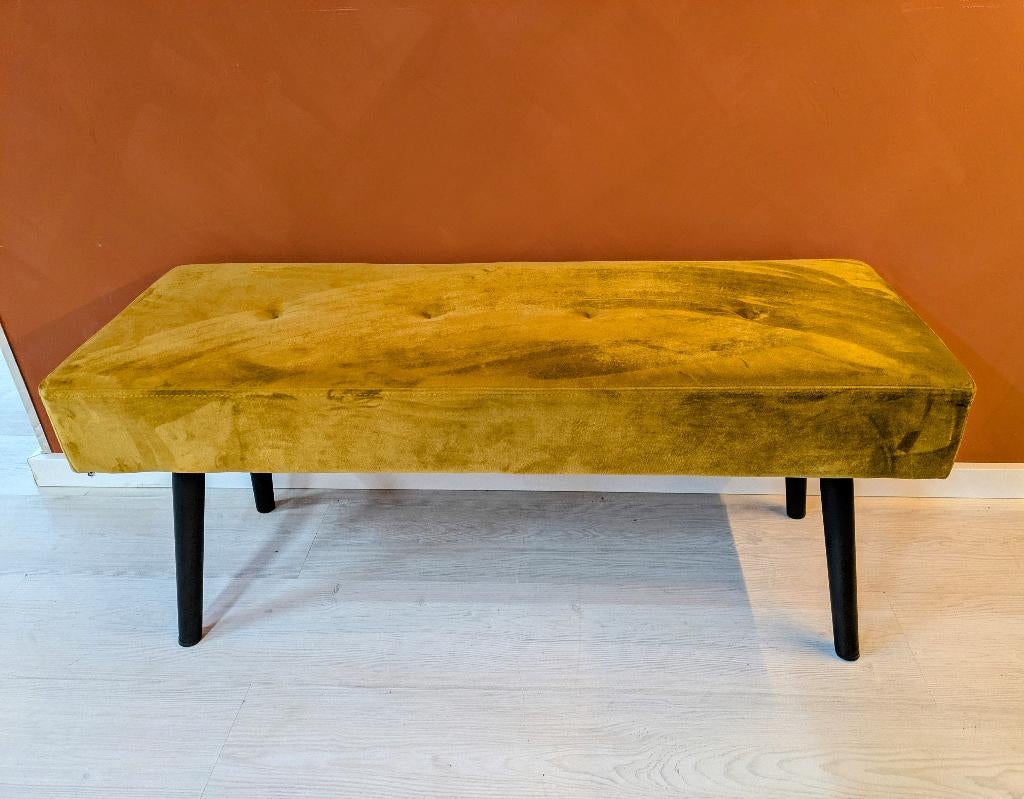 Okergeel Bankje Poef Velvet, Huis en Inrichting, Banken | Voetenbanken en Poefen, Ophalen, Minder dan 50 cm, Velvet, 100 tot 125 cm
