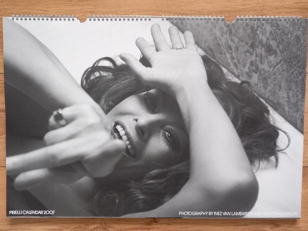 Pirelli kalender 2007 – groot formaat – compleet– zeer mooi, Ophalen of Verzenden, Jaarkalender, Zo goed als nieuw