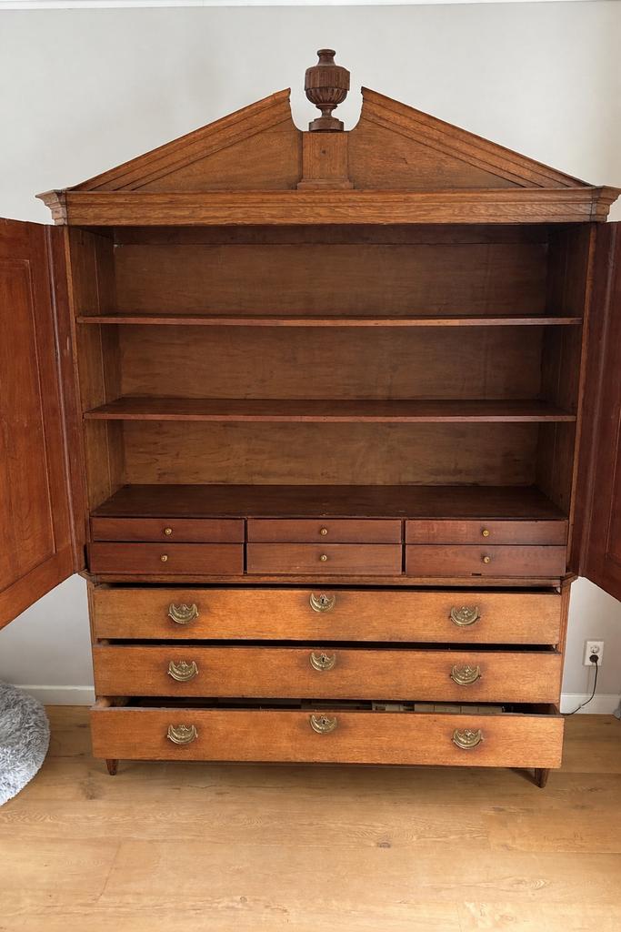 Prachtig Hollands kabinet – karaktervol & ruim, Antiek en Kunst, Antiek | Meubels | Kasten, Ophalen of Verzenden